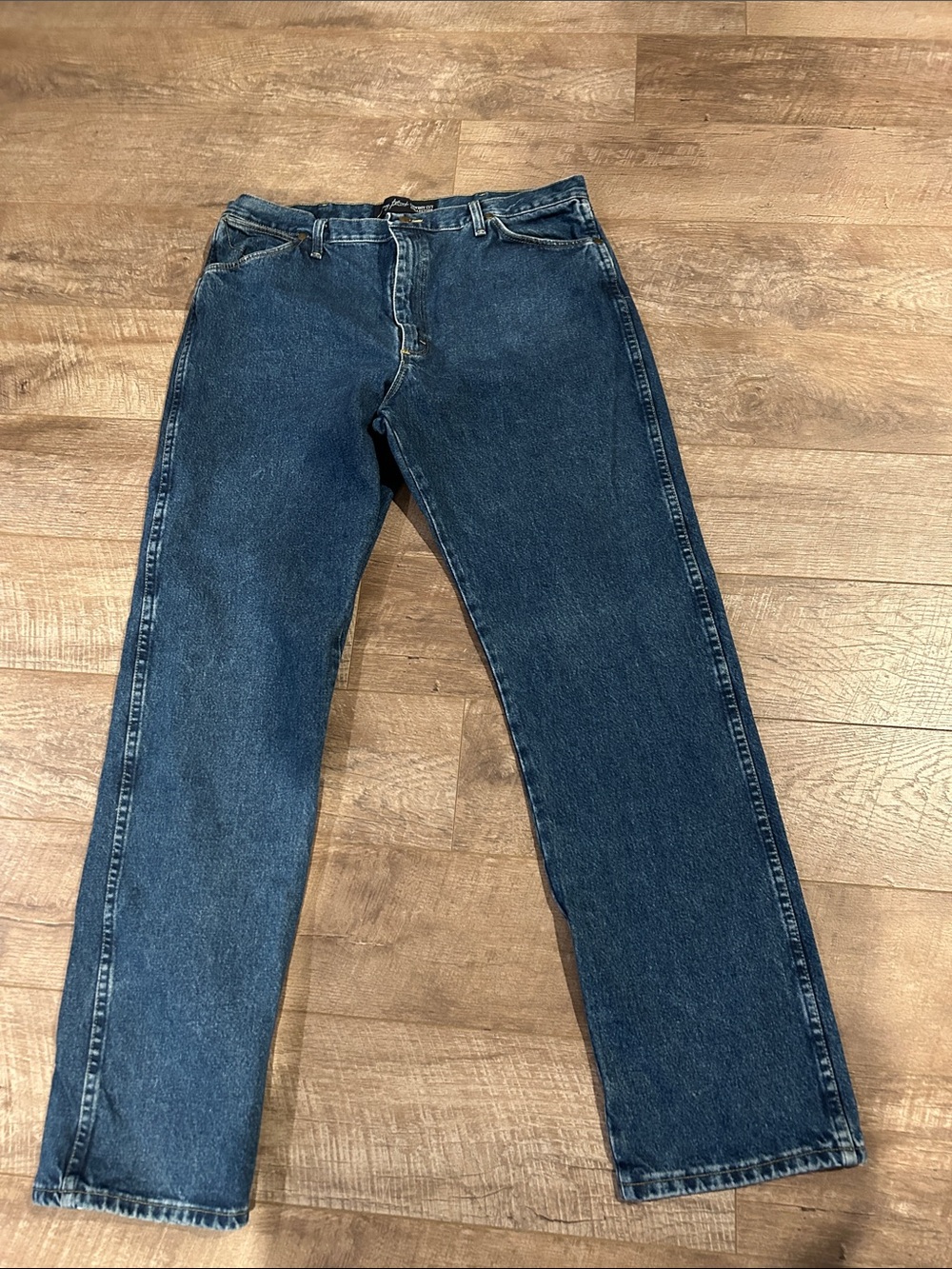 Men's Classic Straight-Leg Jeans in Dark Blue George Strait Cowboy Cut Collectio